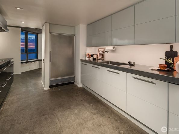 2201 3rd Avenue 2601, Seattle WA 98121