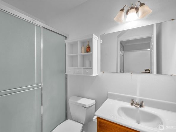 820 Grimes Road, Bothell WA 98012