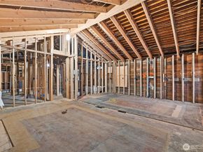 2212 N 46th Street, Seattle WA 98103