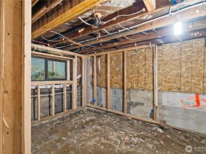 2212 N 46th Street, Seattle WA 98103