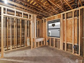 2212 N 46th Street, Seattle WA 98103