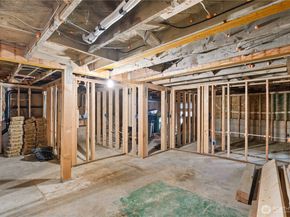 2212 N 46th Street, Seattle WA 98103