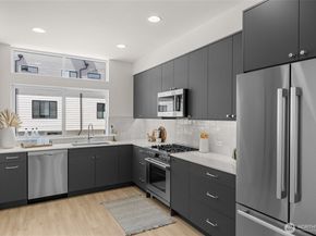 8337 A 12th Avenue NW, Seattle WA 98117