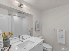 8337 A 12th Avenue NW, Seattle WA 98117