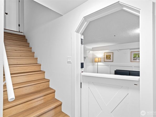 11721 24th Avenue NE, Seattle WA 98125