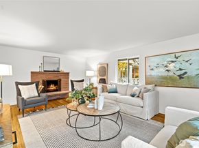 11721 24th Avenue NE, Seattle WA 98125