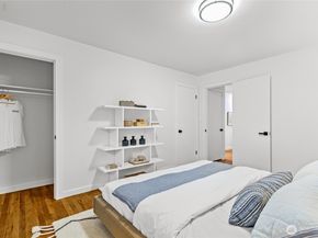 11721 24th Avenue NE, Seattle WA 98125