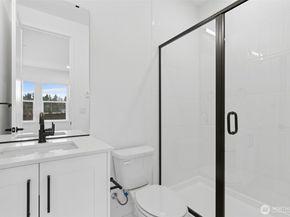 18805 99th Court NE C, Bothell WA 98011