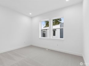 18805 99th Court NE C, Bothell WA 98011