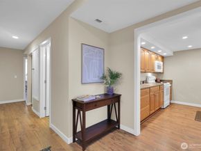 7347 Old Redmond Road 119, Redmond WA 98052