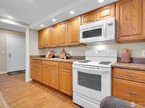 7347 Old Redmond Road 119, Redmond WA 98052