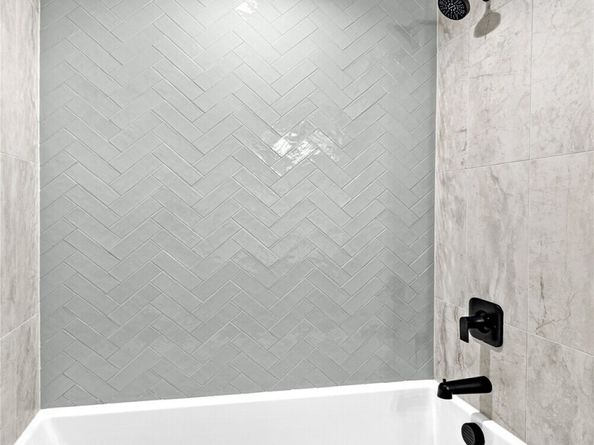 311 17th Avenue E, Seattle WA 98112