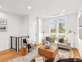 311 17th Avenue E, Seattle WA 98112