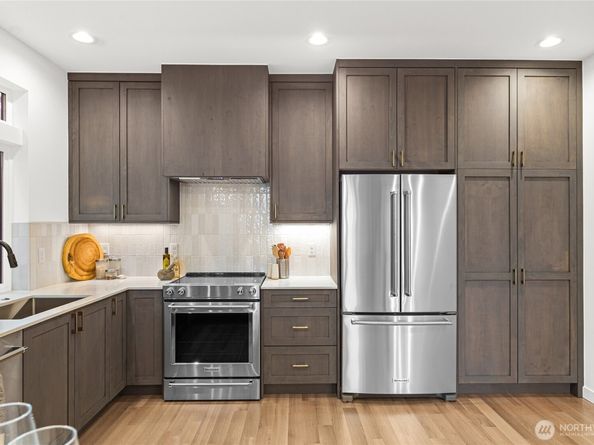 311 17th Avenue E, Seattle WA 98112