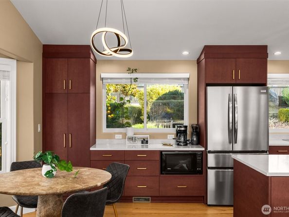 4724 Gardner Avenue, Everett WA 98203