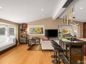 4724 Gardner Avenue, Everett WA 98203