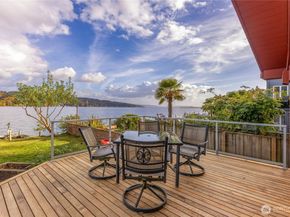 14026 Riviera Place NE, Seattle WA 98125