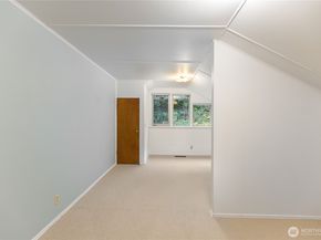 14026 Riviera Place NE, Seattle WA 98125