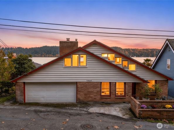 14026 Riviera Place NE, Seattle WA 98125