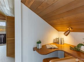 14026 Riviera Place NE, Seattle WA 98125