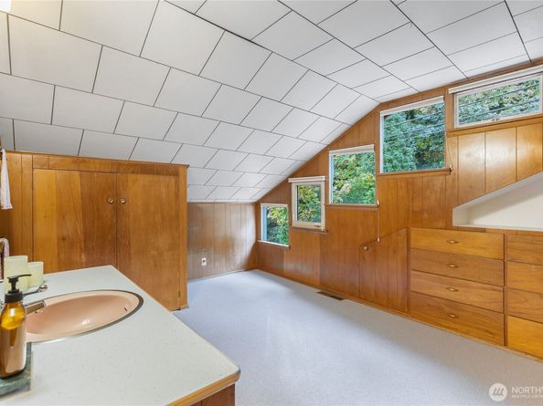 14026 Riviera Place NE, Seattle WA 98125