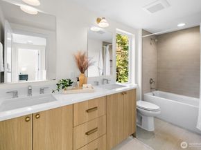 10045 8th Avenue NW, Seattle WA 98177