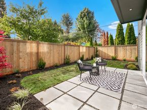 10045 8th Avenue NW, Seattle WA 98177