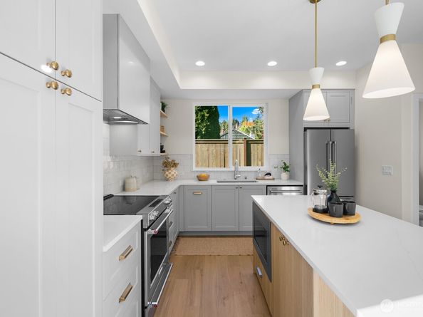 10045 8th Avenue NW, Seattle WA 98177