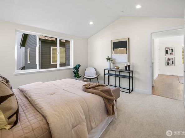 10045 8th Avenue NW, Seattle WA 98177