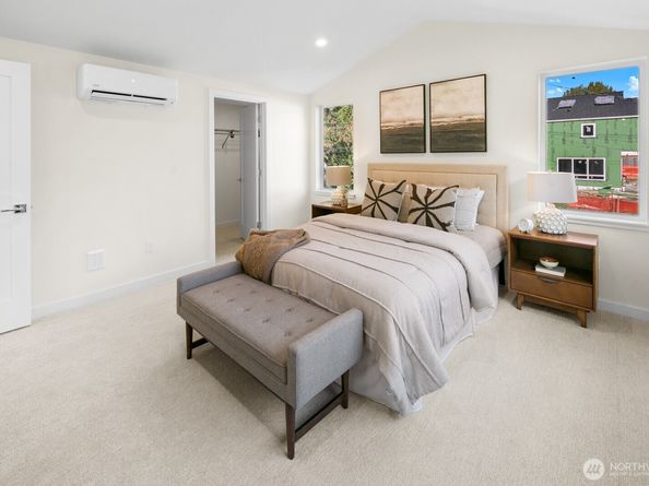 10045 8th Avenue NW, Seattle WA 98177