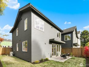 10045 8th Avenue NW, Seattle WA 98177