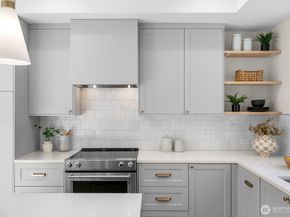 10045 8th Avenue NW, Seattle WA 98177