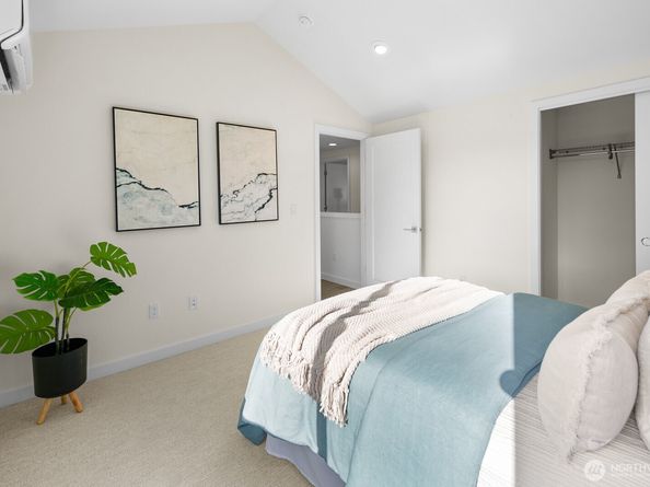 10045 8th Avenue NW, Seattle WA 98177