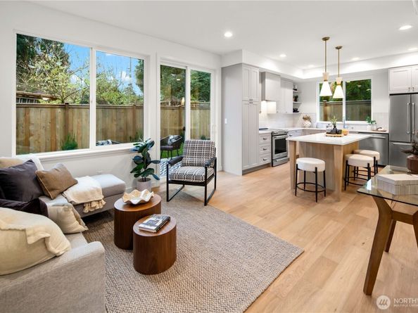 10045 8th Avenue NW, Seattle WA 98177