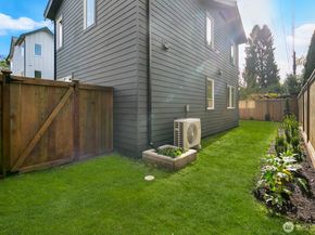 10045 8th Avenue NW, Seattle WA 98177