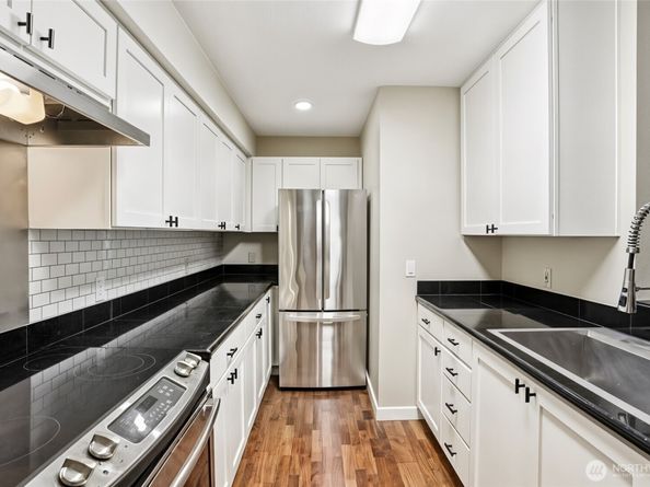 12303 Harbour Pointe Boulevard W101, Mukilteo WA 98275