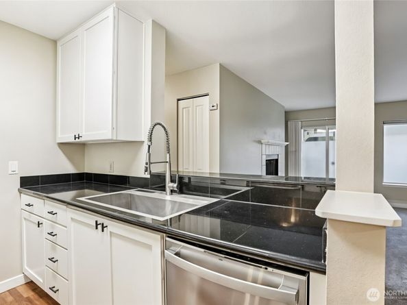 12303 Harbour Pointe Boulevard W101, Mukilteo WA 98275