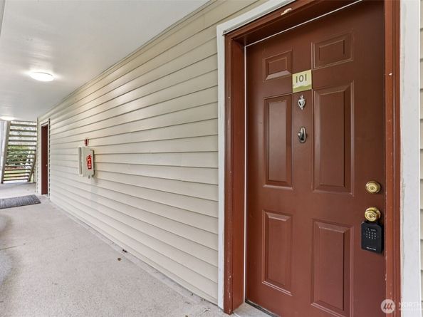 12303 Harbour Pointe Boulevard W101, Mukilteo WA 98275