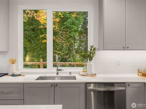 4411 21st Avenue SW, Seattle WA 98106