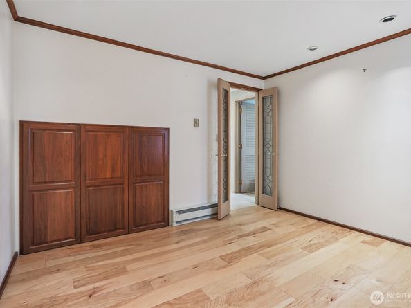 3717 Beach Drive SW 214, Seattle WA 98116