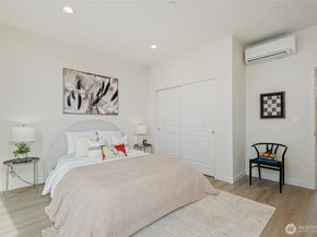 11231 Greenwood Avenue N A, Seattle WA 98133