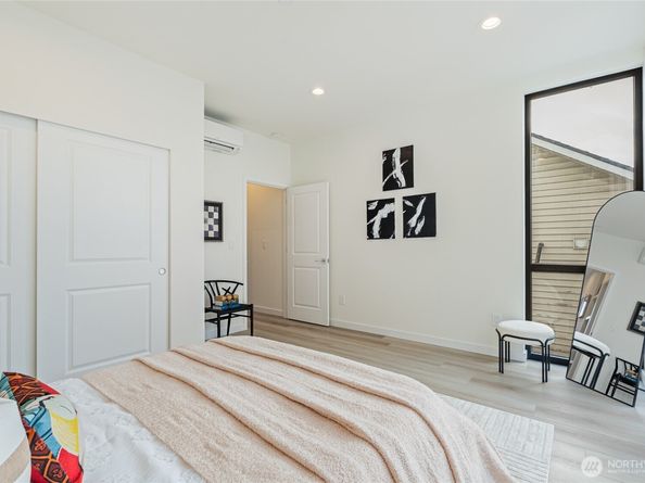 11231 Greenwood Avenue N A, Seattle WA 98133