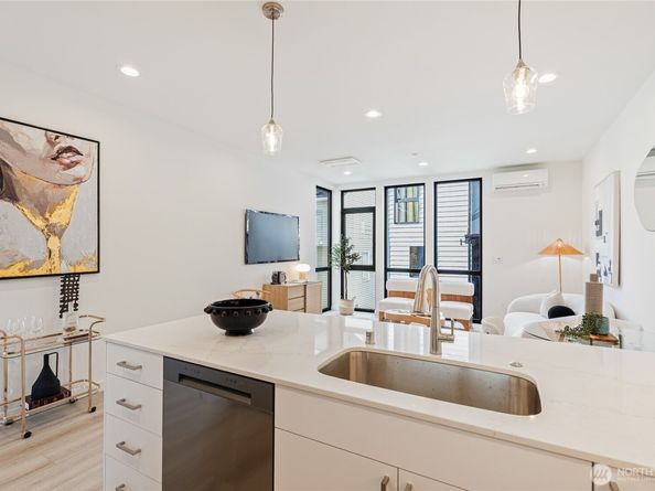 11231 Greenwood Avenue N A, Seattle WA 98133