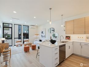 11231 Greenwood Avenue N A, Seattle WA 98133