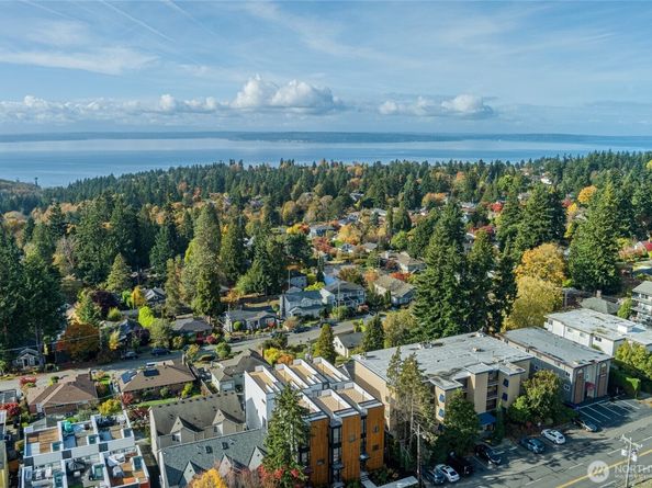 11231 Greenwood Avenue N A, Seattle WA 98133