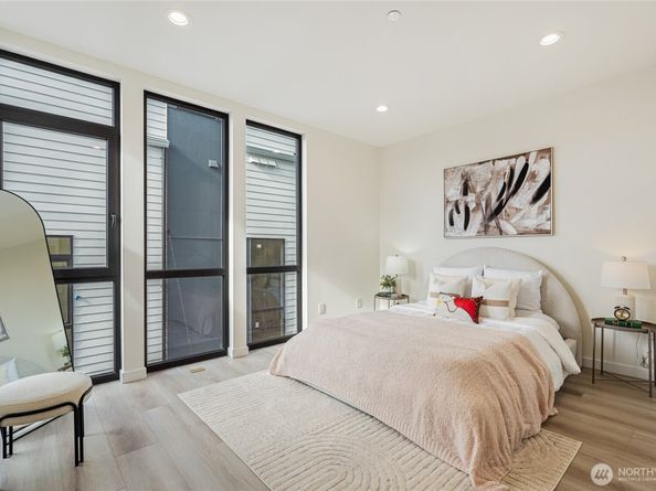 11231 Greenwood Avenue N A, Seattle WA 98133