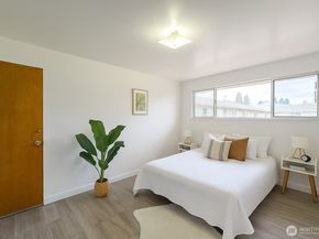 11144 Woodward Avenue S, Seattle WA 98178