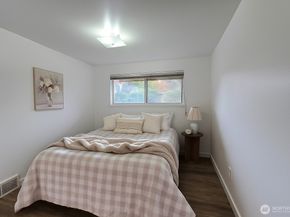 11144 Woodward Avenue S, Seattle WA 98178