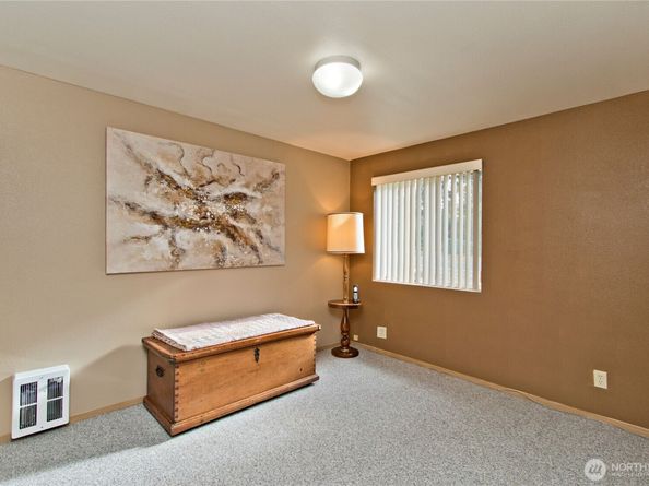 22909 59th Avenue W, Mountlake Terrace WA 98043