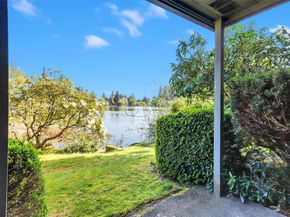 19414 Aurora Avenue N 107, Shoreline WA 98133